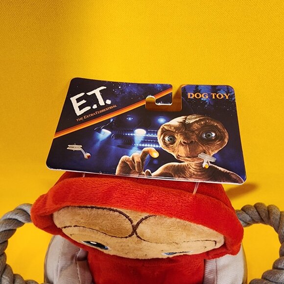 E.T. Basket Plush Dog Cat Toy Squeaks Extra Terrestrial Steven Spielberg E.T NEW - Picture 4 of 10